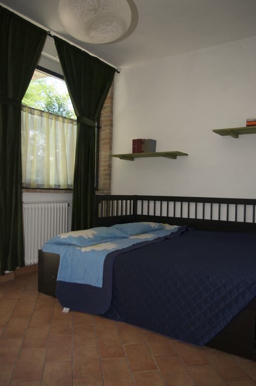 B&B Villa Rossana Langhirano Phòng bức ảnh